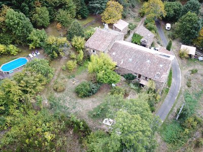 Vue aérienne des gîtes de Fouard