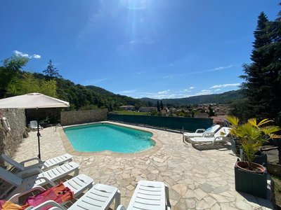 Piscine partagée de la propriété