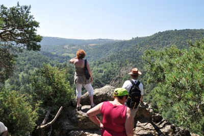 Plateforme dominant les gorges